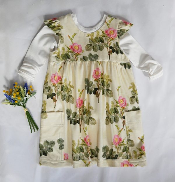 sewing children's clothes: Pinafore dress